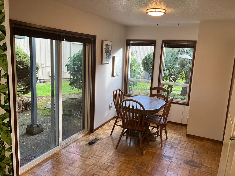 9775 SW Cook Ct — Photo 4