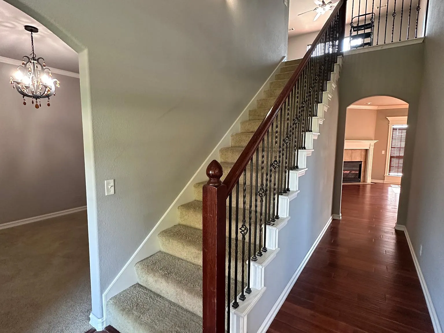 2820 N Fern Ave — Photo 4