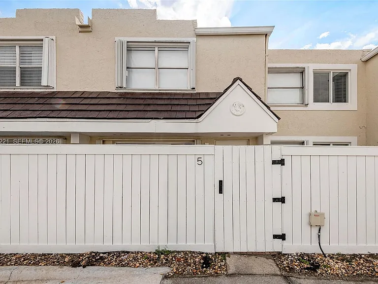 4520 SW 68th Court Cir #5-25 — Photo 27