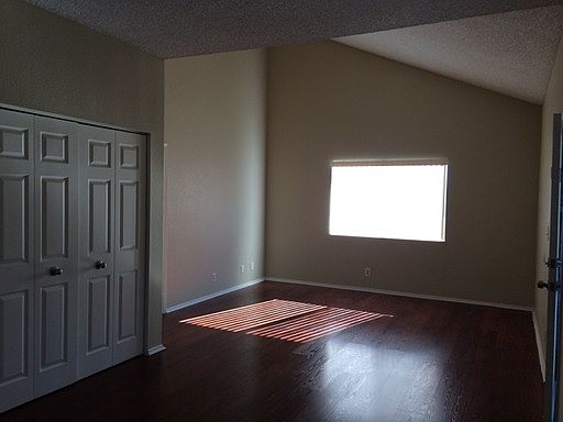 3rd image of 1546 W 145th St APT 6