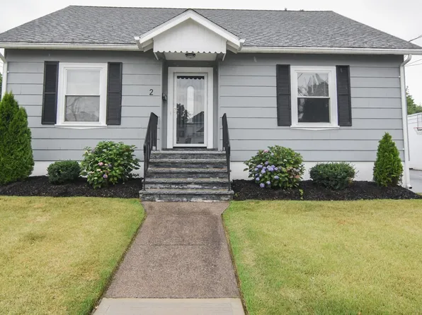 2 Lamb St, Attleboro, MA 02703