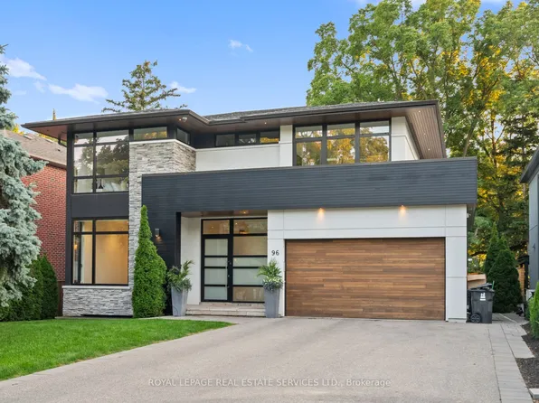 96 Montgomery Rd, Toronto, ON M9A 3N5