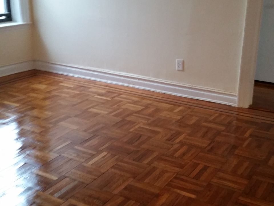 2nd image of 1647 Sterling Pl APT 4H