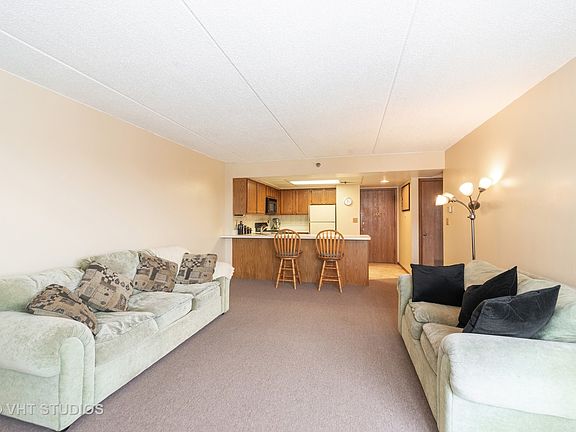 3rd image of 10515 W Grand Ave APT 504