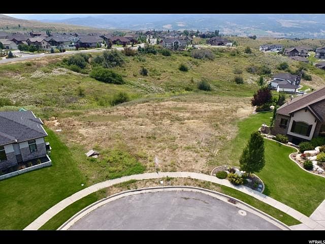 1st image of 3323 Fairfield Cir