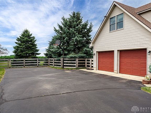 3rd image of 5677 Cedarwood Dr