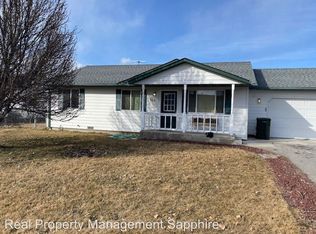 968 Glenn St, Corvallis, MT 59828