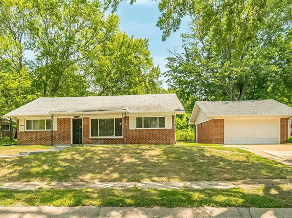 1542 Rabe Dr, Saint Louis, MO 63130