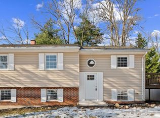 200 Timber Grove Rd, Reisterstown, MD 21136
