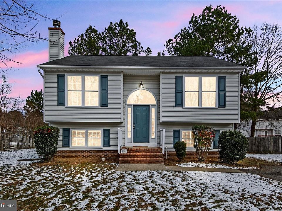 1st image of 8811 Henly Ct