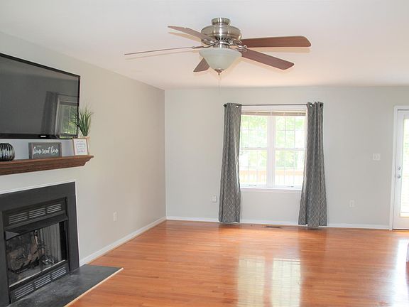 Family Room - Light and Bright!