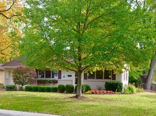 195 N 9th St, Zionsville, IN