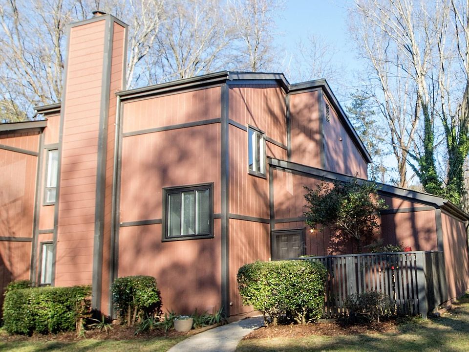 1st image of 6109 Honeysuckle Ln