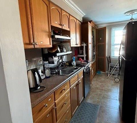 5th image of 42 Orchard Pl