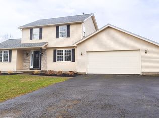 65 Hazel Bark Run, Rochester, NY 14606