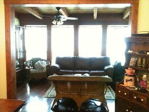 4th image of 1413 W St Mary Blvd