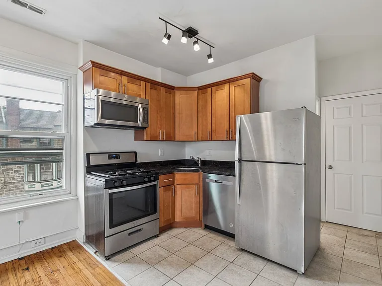 4653 Hazel Ave — Photo 12