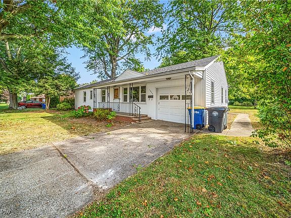 2nd image of 1024 Norwood Dr