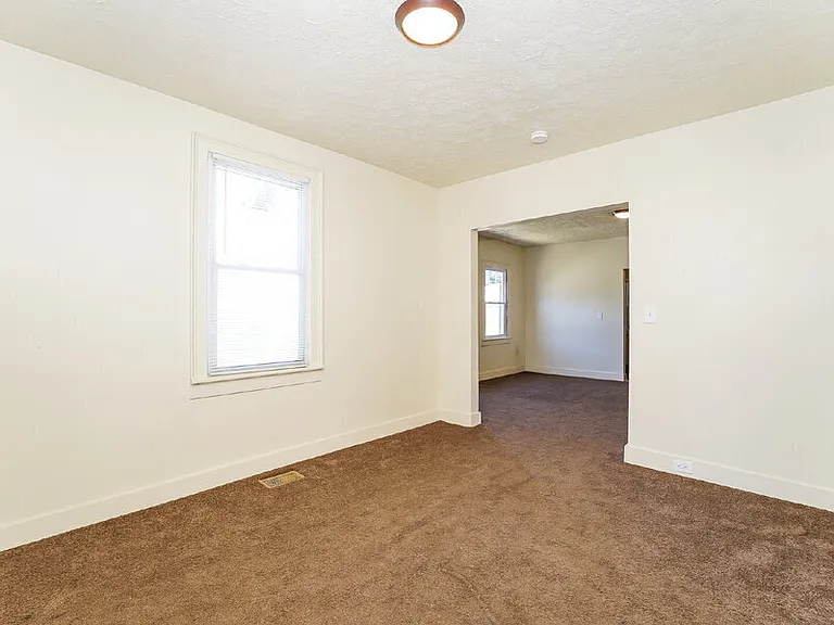 3460 Erin Ave — Photo 5