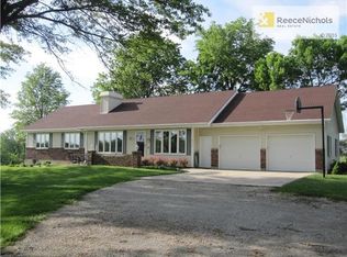 4910 W Gale Rd, Smithville, MO 64089