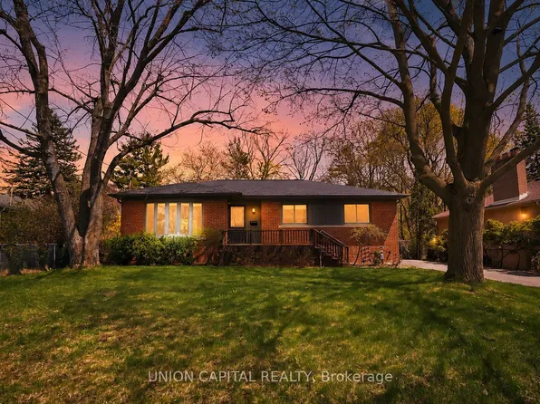 111 Libby Blvd, Richmond Hill, ON L4C 4V4