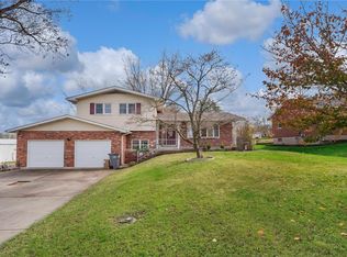 212 Riverview Dr, Sainte Genevieve, MO 63670