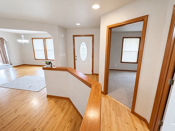 2nd image of 19104 172nd Pl SE