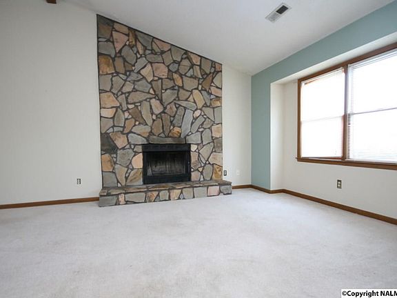 2nd image of 1021 Brighton Cir SE