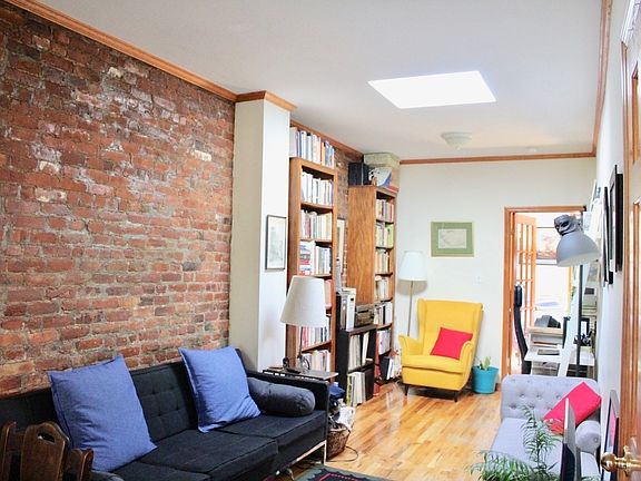 5th image of 675 Union St APT 1