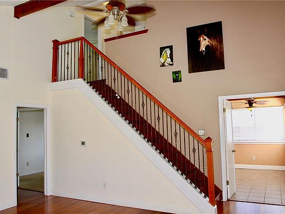 4th image of 1024 Verbena Dr