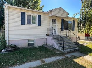 706 Obie Sue Ave, Worland, WY 82401