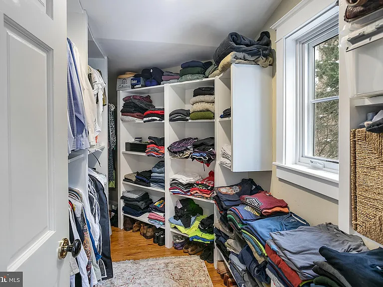 2800 Greenvale St — Photo 37