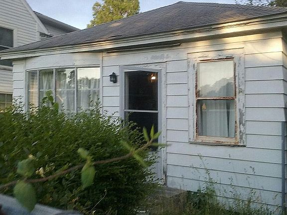 3rd image of 311 Park Ave