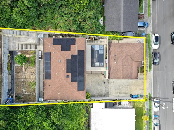 1169 Mona St, Honolulu, HI 96821