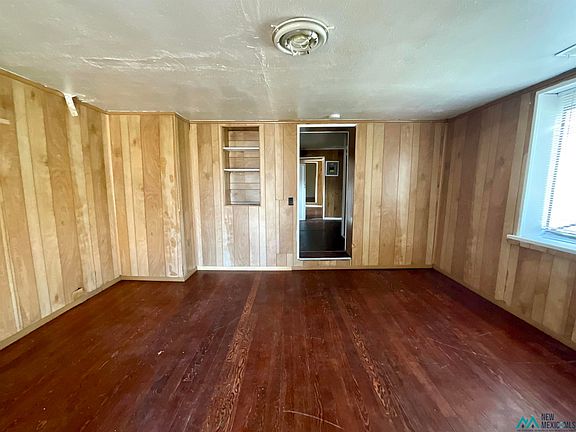 4th image of 114 W Adams Ave