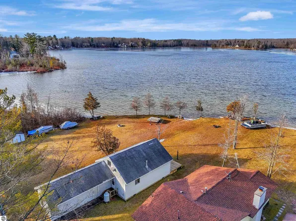 2183 Wenonah Trl, Lake City, MI 49651