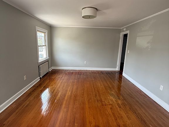 3rd image of 309 Main St #2R