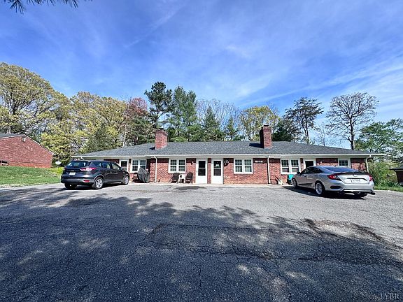3rd image of 157 Oak Hill Dr