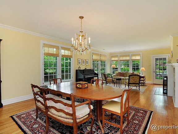 Living Room/Dining Room
