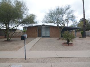 7136 E Elbow Bay Dr, Tucson, AZ 85710