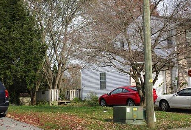 2nd image of 1020 Williamsburg Rd