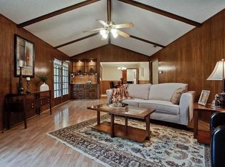 1410 Trowbridge St, Garland, TX 75044