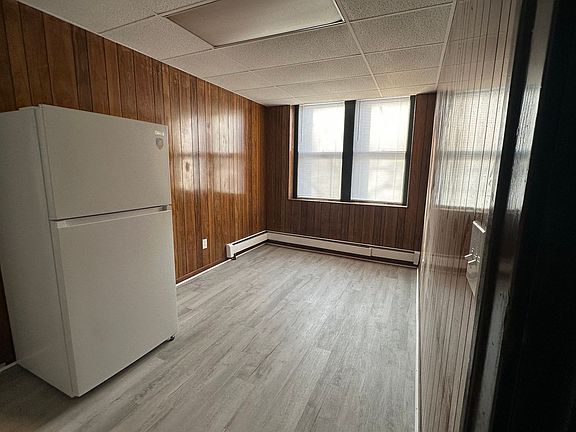 5th image of 2 N Huron St #4-1