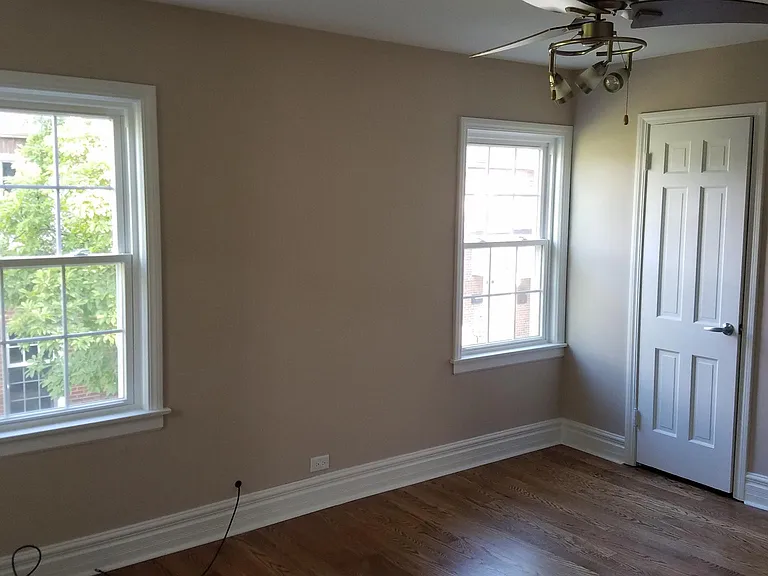 202 Green Bay Rd — Photo 8