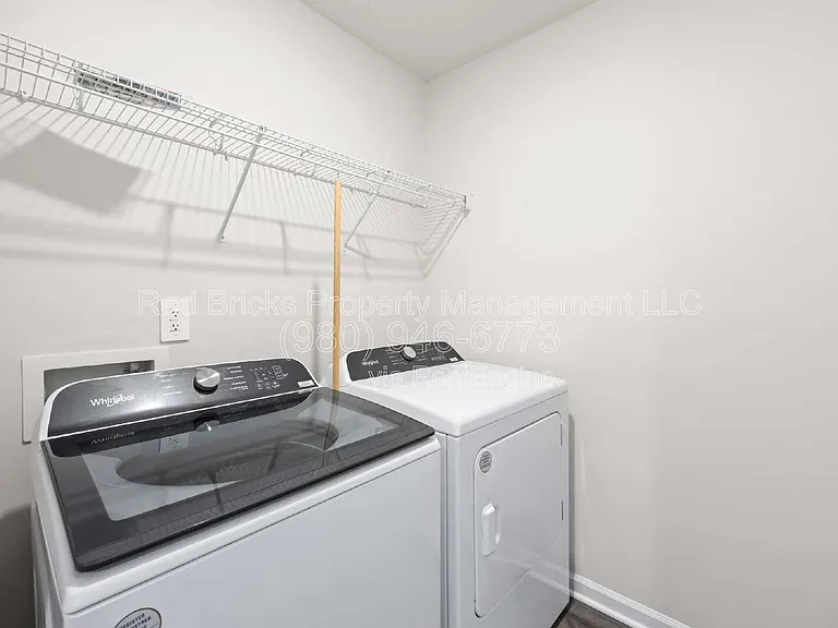 5543 Worrell Way — Photo 15