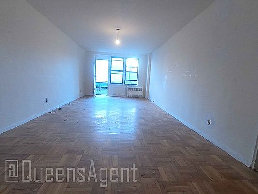 2nd image of 14943 35th Ave APT 1H