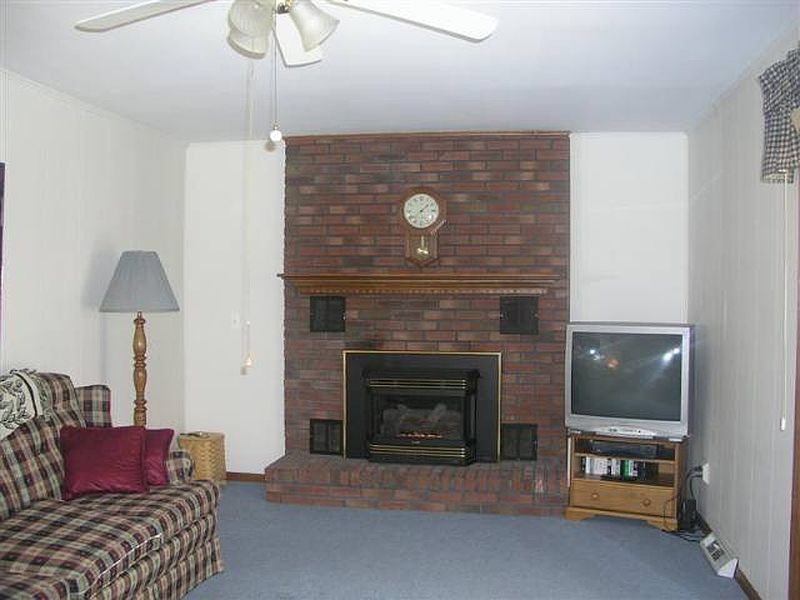 3rd image of 5359 HICKORY Drive