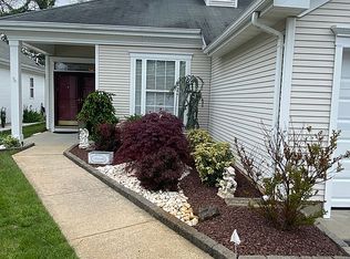 34 Springlawn Dr, Lakewood, NJ 08701