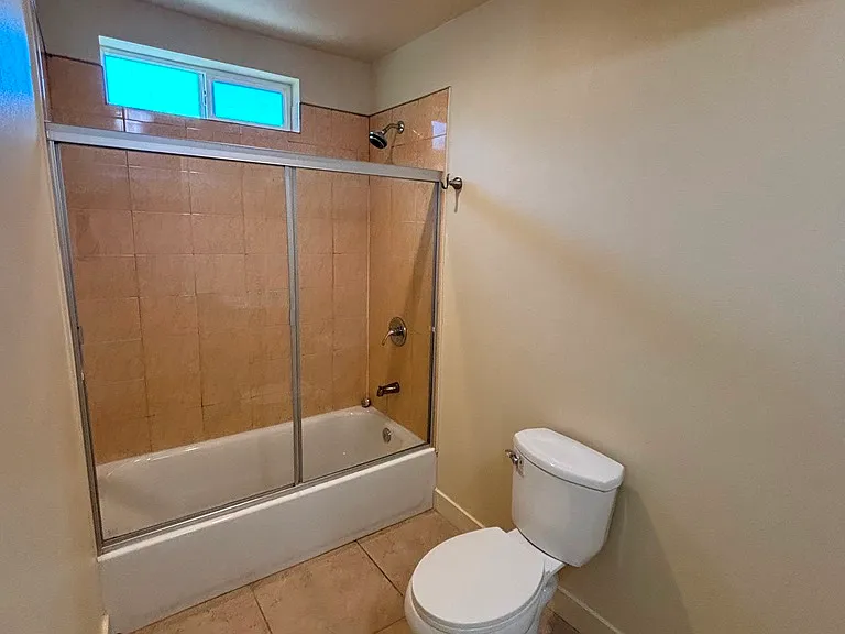 1612 N Soto St — Photo 9
