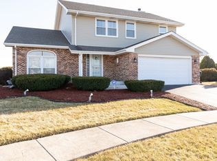 17730 Oakwood Ave, Country Club Hills, IL 60478